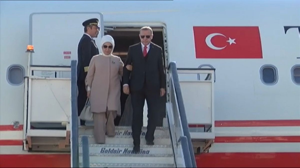Erdogan adota tom conciliador no último dia da viagem à Grécia