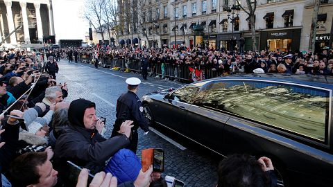 Franzosen nehmen Abschied: "Danke, Johnny"