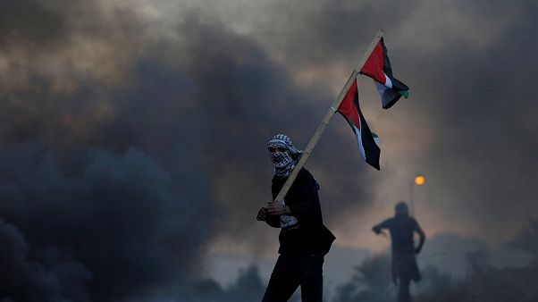 Proseguono i "giorni della rabbia" nei territori palestinesi Proseguono i "giorni della rabbia" nei territori palestinesi