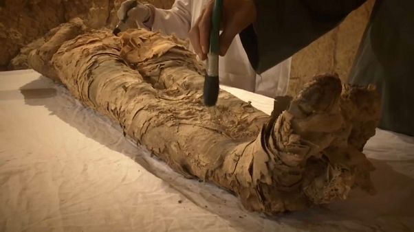La mummia di un alto ufficiale rinvenuta a Luxor La mummia di un alto ufficiale rinvenuta a Luxor