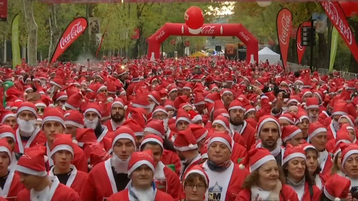 Sept mille pères Noël contre le cancer, à Madrid (Espagne)