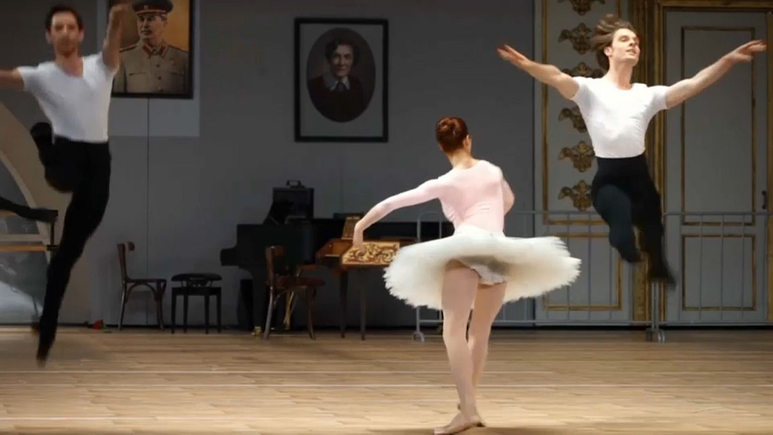 Nureyev em cena no Bolshoi com encenador detido