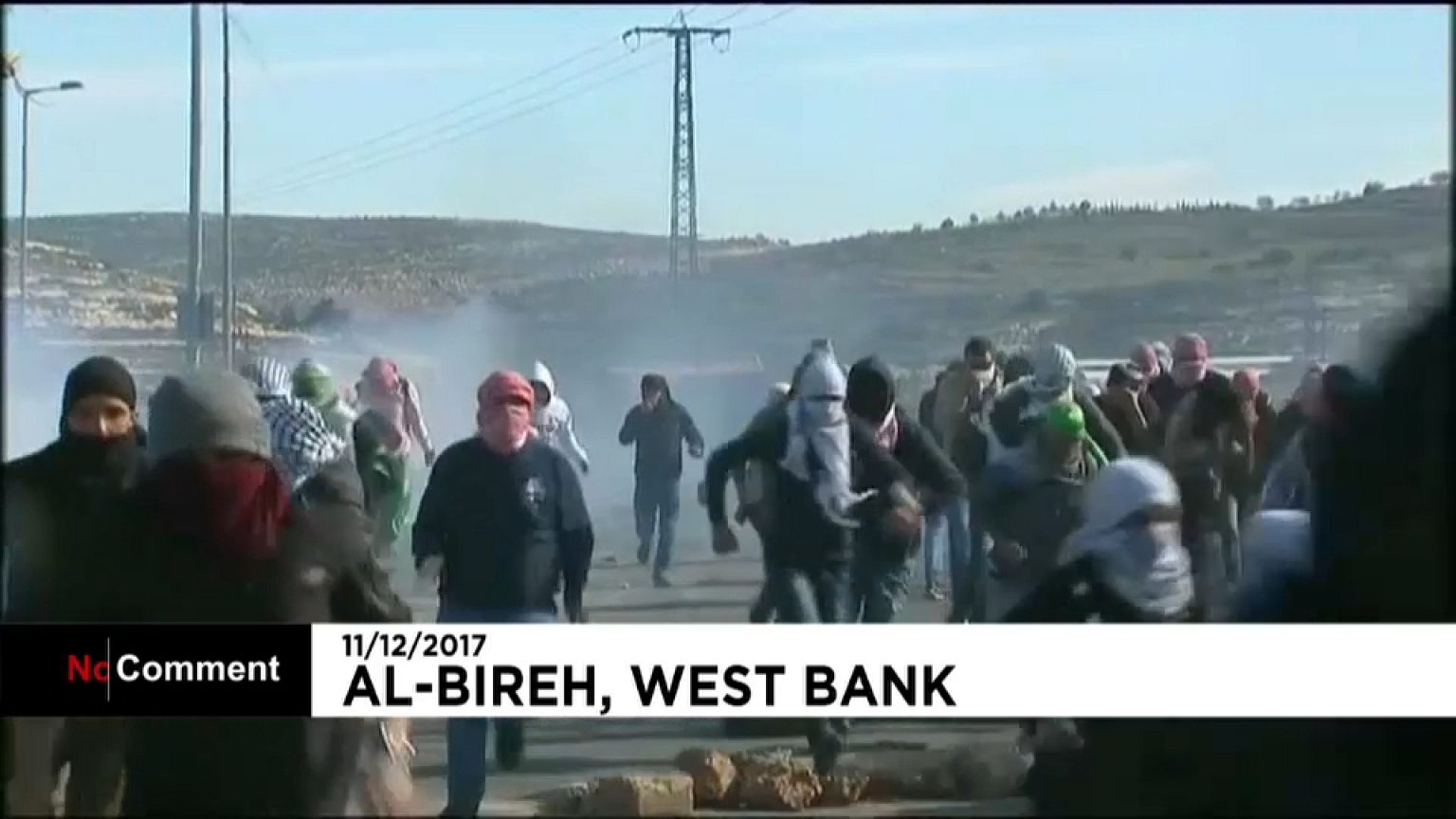 manifestanti palestinesi ad al-Bireh, nei dintorni di Ramallah 