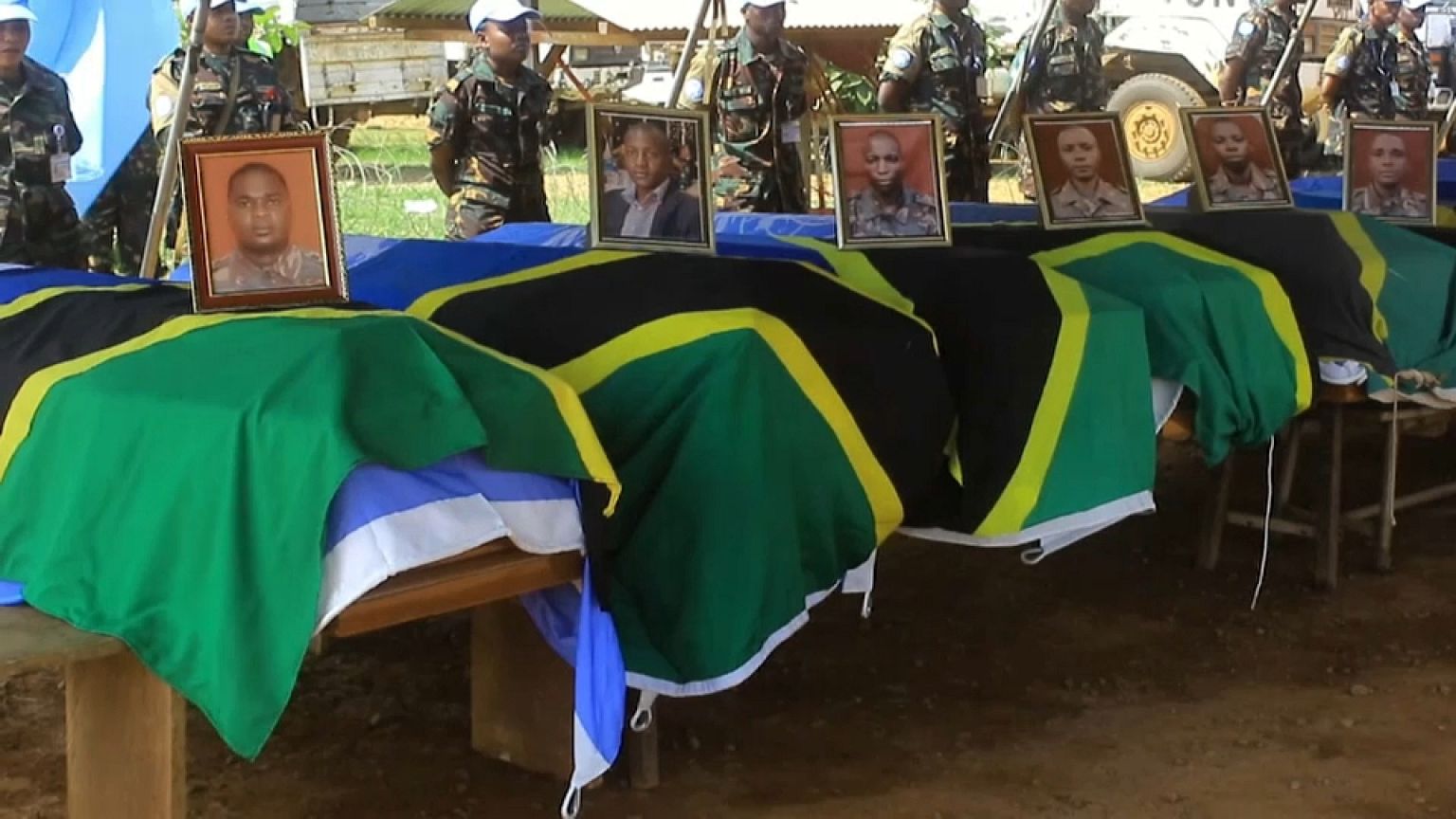 Hommage aux 14 casques bleus tués en RDC
