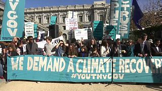 Un grupo de menores quiere llevar a juicio a Trump por el cambio climático