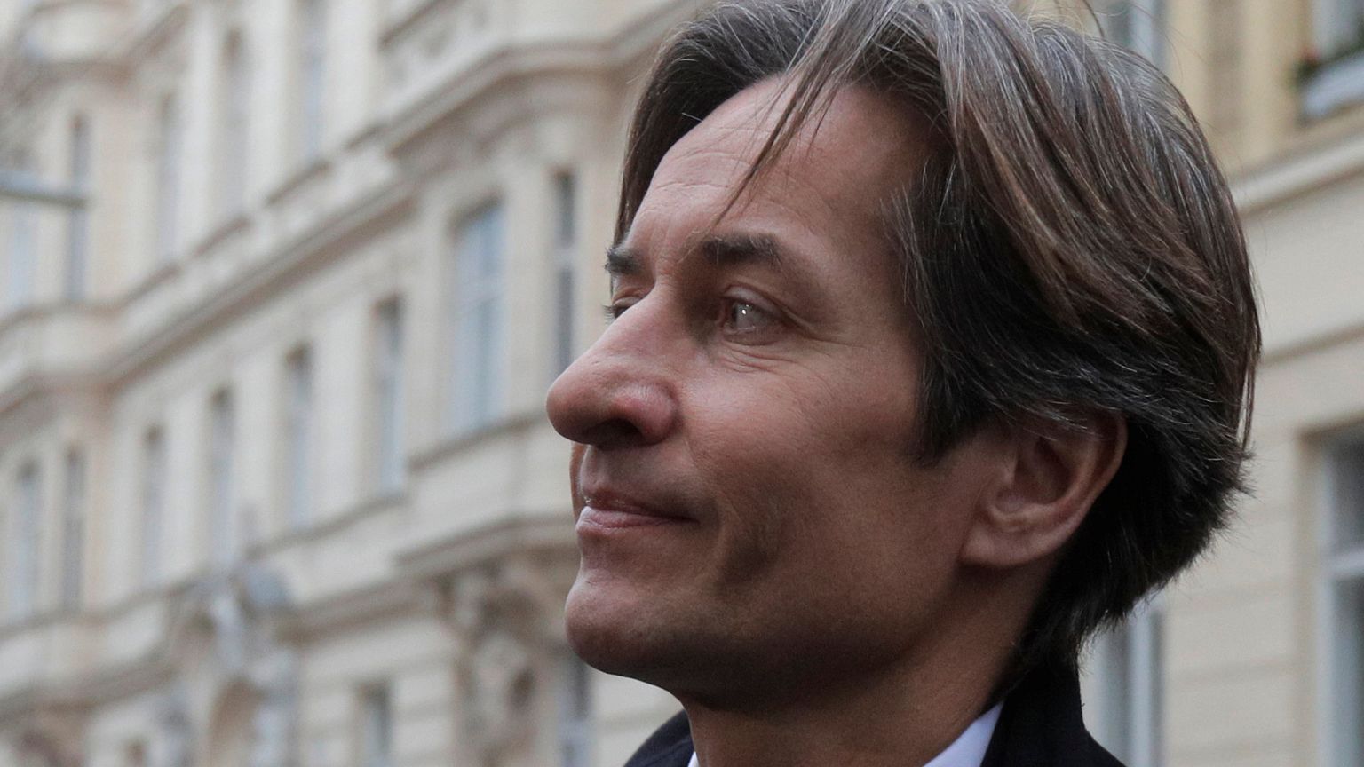 Karl-Heinz Grasser bei der Ankunft am Gerichtsgebäude