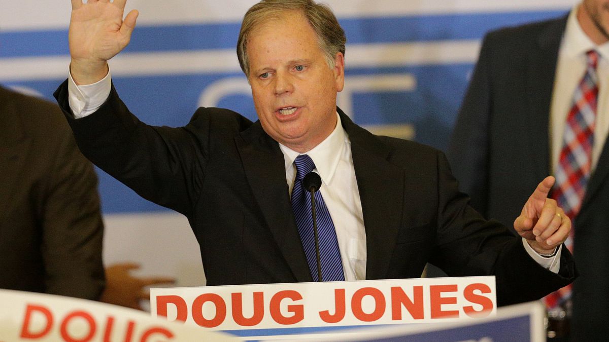 Doug Jones, vainqueur démocrate Alabama