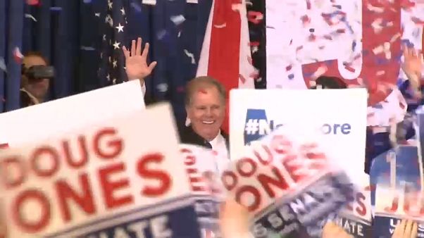 Doug Jones victorieux en Alabama Doug Jones victorieux en Alabama