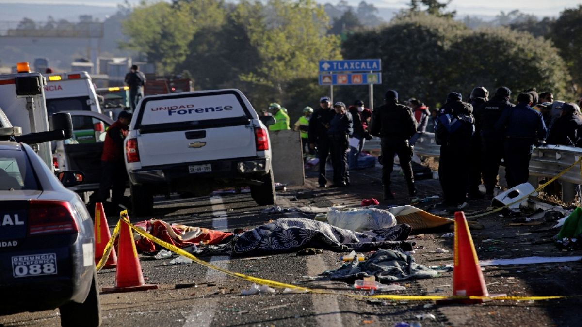 Mueren once peregrinos en un accidente de tráfico en México