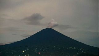 Watch: Time-lapse shows Bali volcano erupting day and night