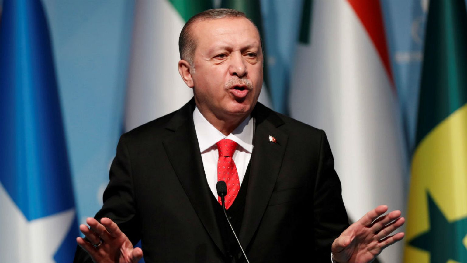 Muslim leaders meet to denounce US President Donald Trump's decision to recognise Jerusalem as Israel's capital. 