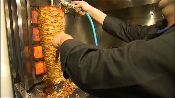 AP'den Avrupa'daki dönercilere müjdeli haber AP'den Avrupa'daki dönercilere müjdeli haber