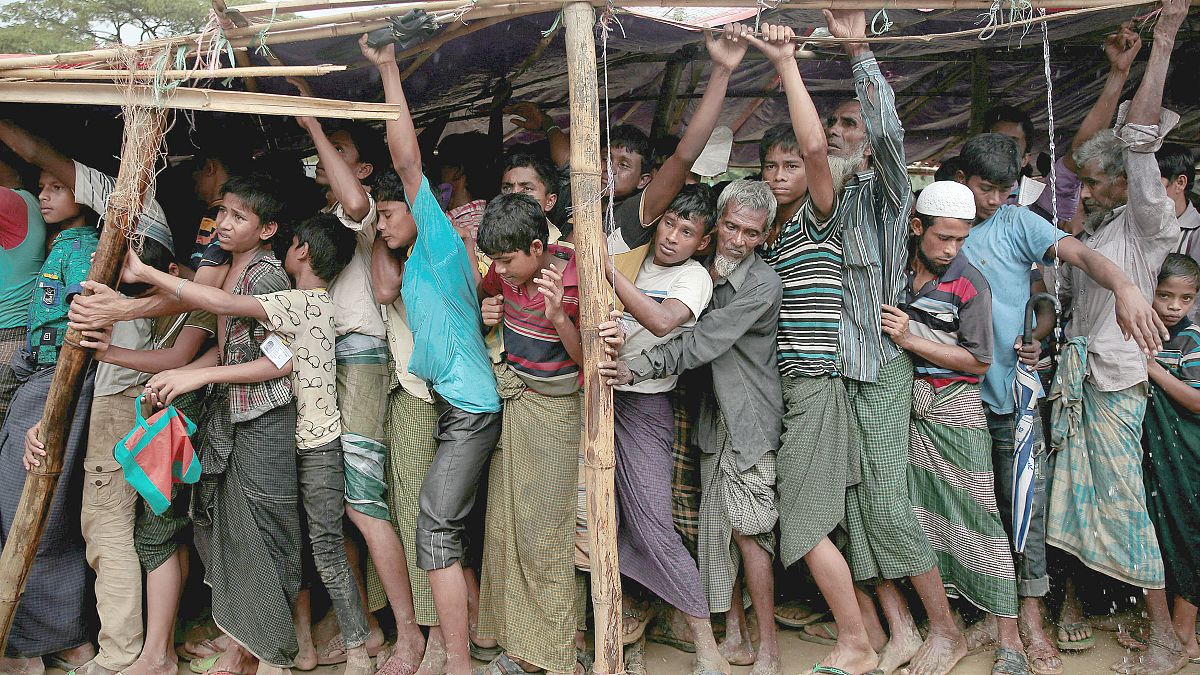  أكثر من 6700 قتيل من مسلمي الروهينغا في ميانمار في شهر واحد