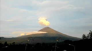 شاهد: ثوران بركان بالي بأندونيسيا