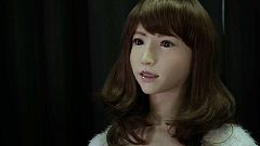 Vi presentiamo Erica, il robot "mostruosamente" umano