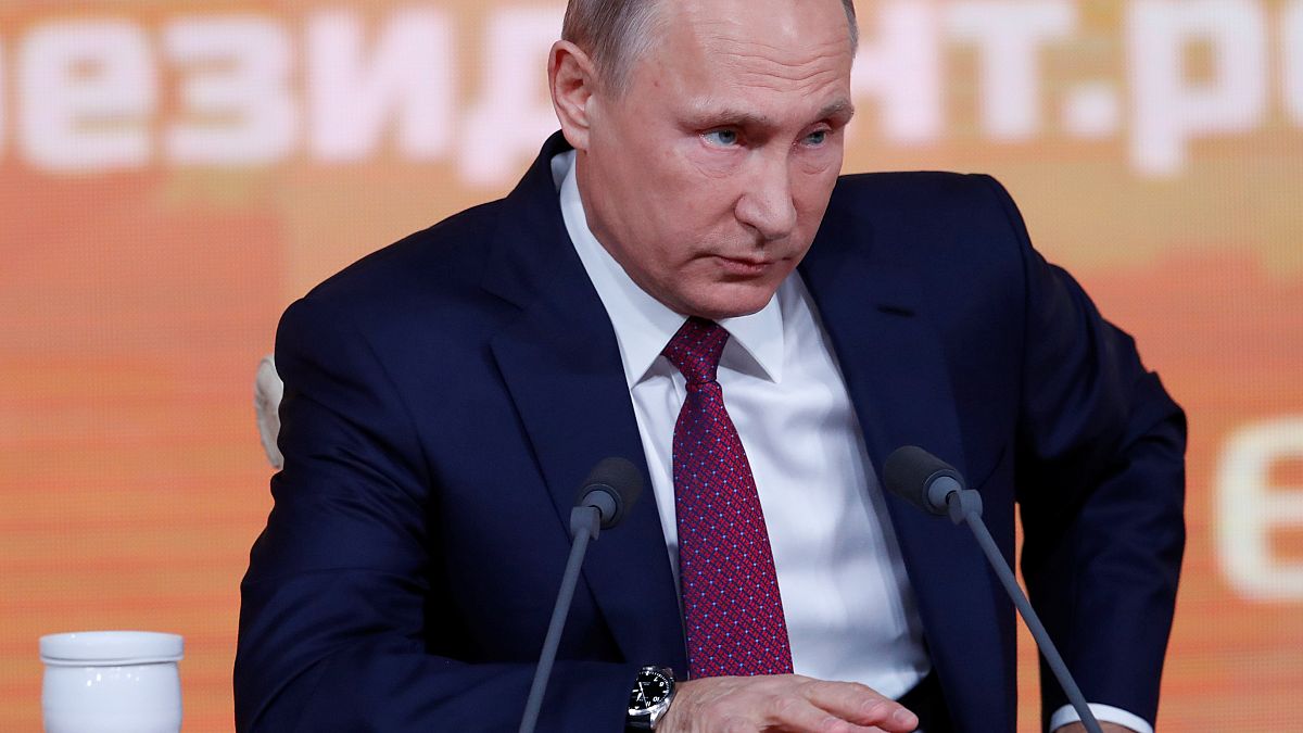 Putin verteidigt Trump - und die eigene Politik