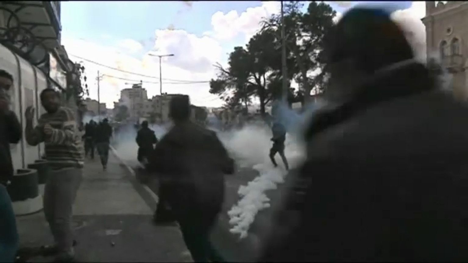 Sangre y duelo palestinos en un nuevo "viernes de la ira" contra Trump