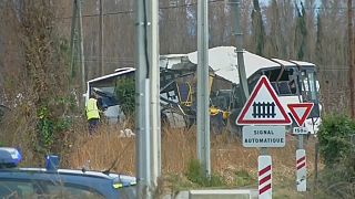 La policía francesa investiga el accidente de un bus escolar