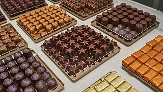 بعض الشوكولاتة المعروضة بمتجر "غريواتي" في العاصمة المجربة