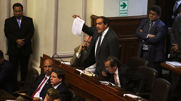 Le président du Pérou Kuczynski menacé par le scandale Odebrecht Le président du Pérou Kuczynski menacé par le scandale Odebrecht