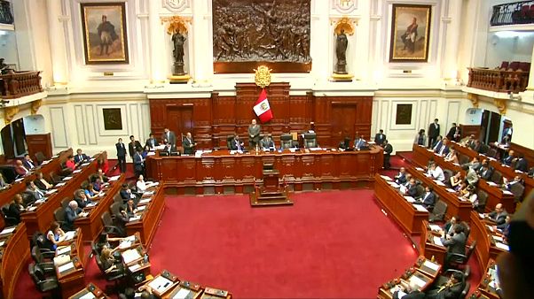 Парламент Перу проголосовал за начало процедуры импичмента президента Парламент Перу проголосовал за начало процедуры импичмента президента