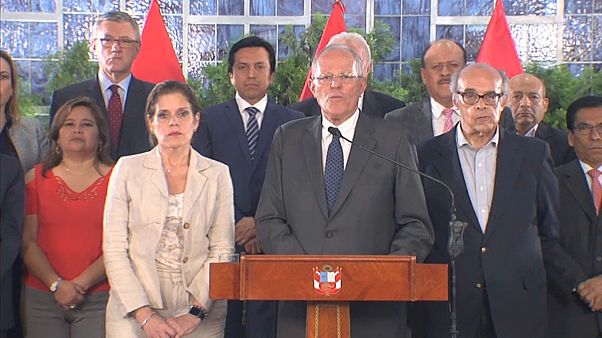 Presidente do Peru enfrenta destituição por escândalo Odebrecht Presidente do Peru enfrenta destituição por escândalo Odebrecht