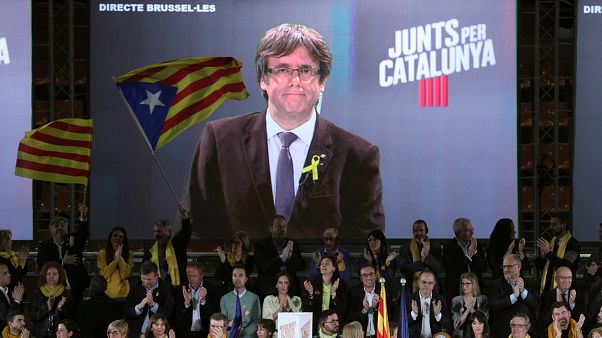 Catalogne : Puigdemont fait campagne à distance Catalogne : Puigdemont fait campagne à distance