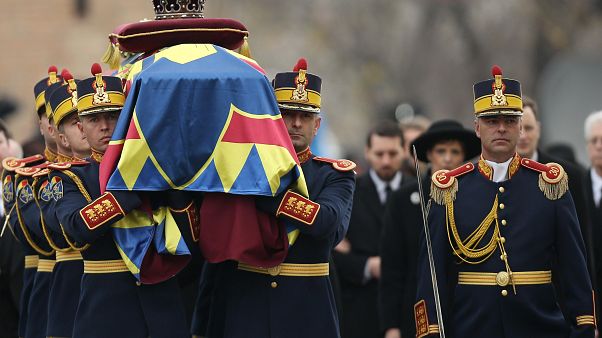 Romanya eski kralına veda etti Romanya eski kralına veda etti