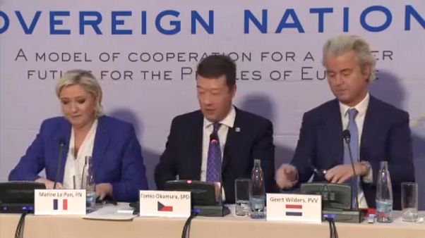 Prag'da aşırı sağcı liderler zirvesi Prag'da aşırı sağcı liderler zirvesi