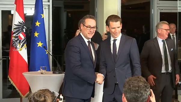 Austria: raggiunto accordo per la formazione del nuovo governo Austria: raggiunto accordo per la formazione del nuovo governo