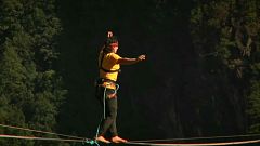 China-SLACKLINING_RECORD