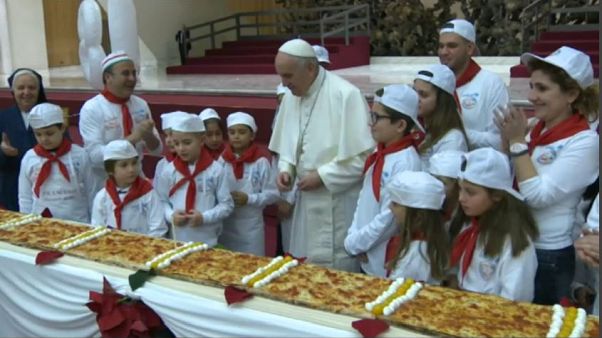 Papa Francesco, compleanno, pizza e "fake news" Papa Francesco, compleanno, pizza e "fake news"