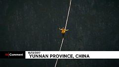 Record de slackline les yeux bandés