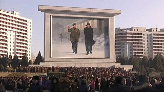 K. Kore Kim Jong Il'i ölüm yıldönümünde andı