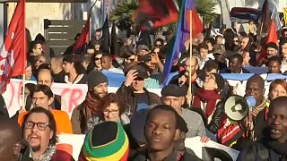 Riviera francesa protesta em defesa dos migrantes
