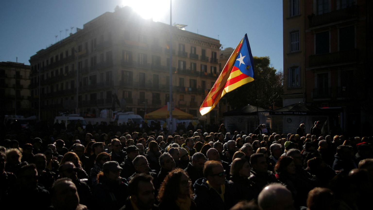 Catalunha segue rumo a impasse político