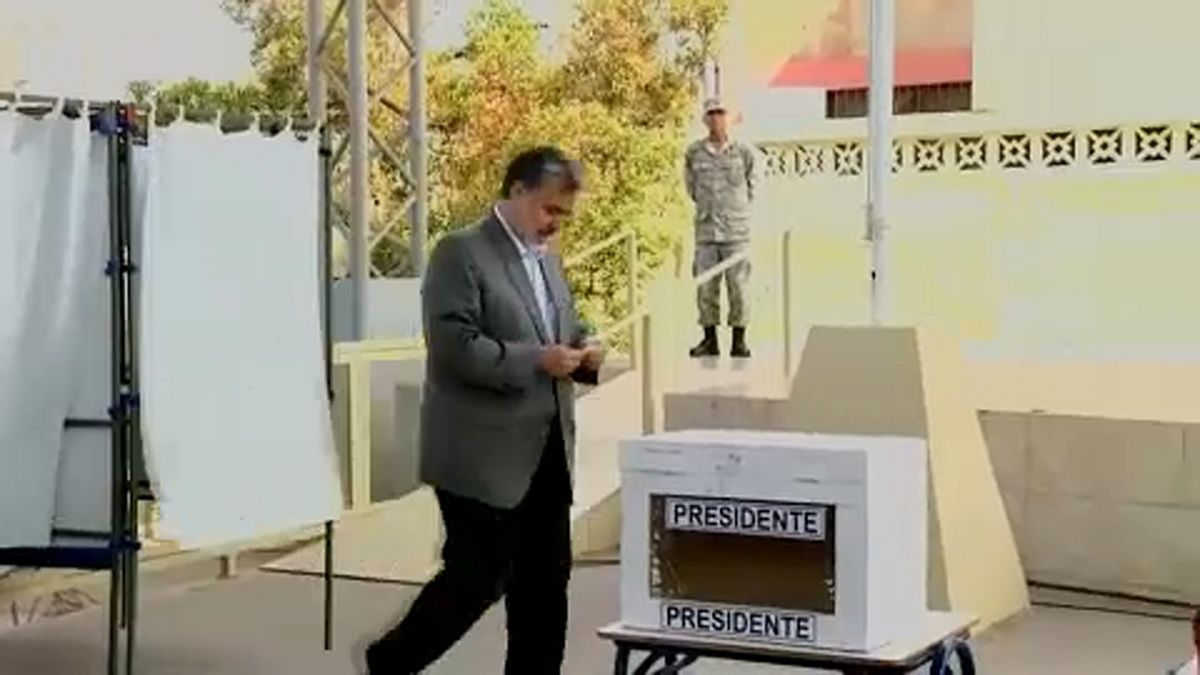 Új elnököt választanak a chileiek 