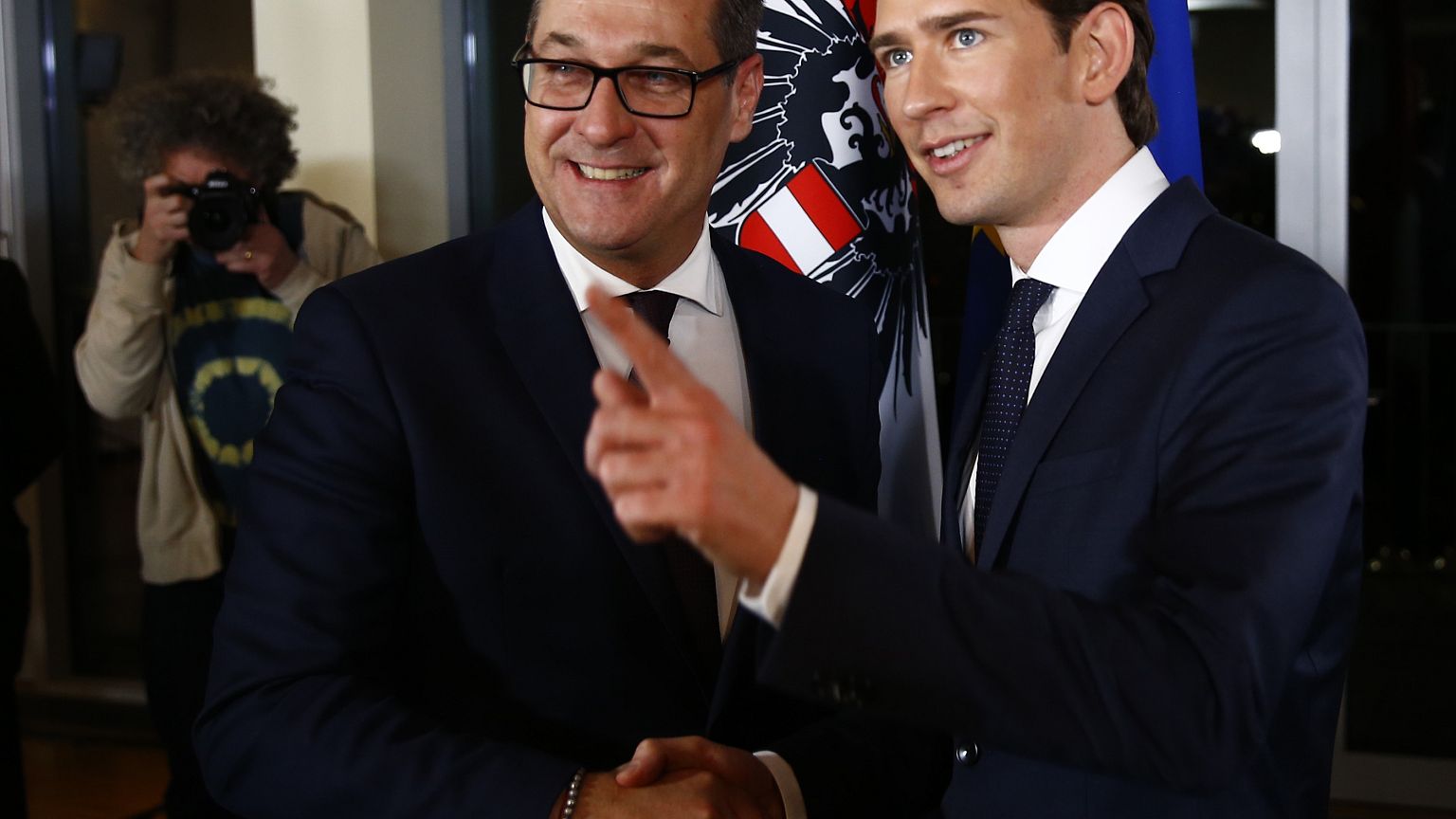 Migranti, sicurezza ed Europa: ecco l'Austria che verrà