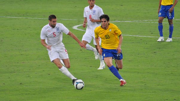 Kaká raccroche les crampons Kaká raccroche les crampons