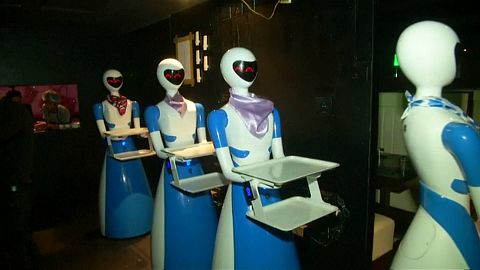 Quand les robots remplacent les serveurs