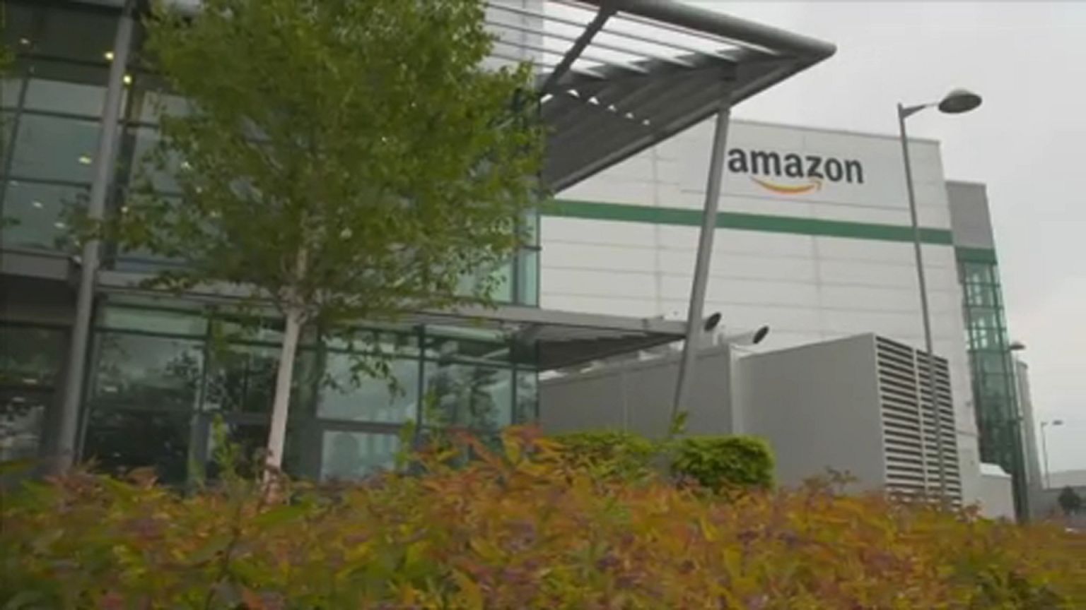 Rekord bírságot kaphat az Amazon