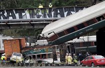 Treno piomba in autostrada: indiziata la velocità