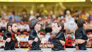 Puigdemont takes comfortable lead on defecating figurine sales