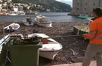Le port de Dubrovnik envahi de déchets