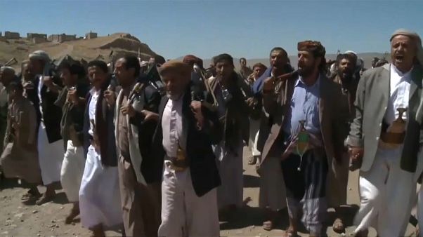 Arabia Saudí intercepta un misil lanzado por los rebeldes hutíes Arabia Saudí intercepta un misil lanzado por los rebeldes hutíes
