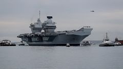 Μπάζει νερά το... Queen Elizabeth!