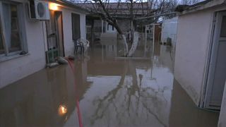 Наводнение : 20 человек эвакуированы