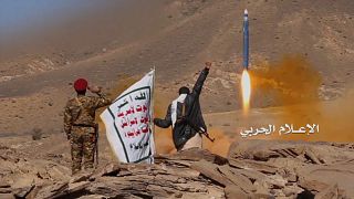 Йеменские хуситы объявили войну дворцам