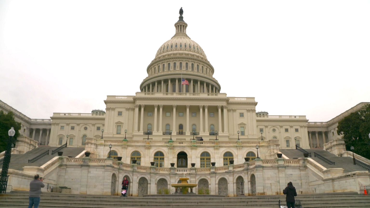 Сенат США одобрил налоговую реформу, но...