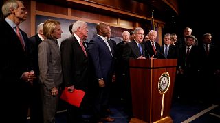 Senado dá luz verde a reforma fiscal de Trump